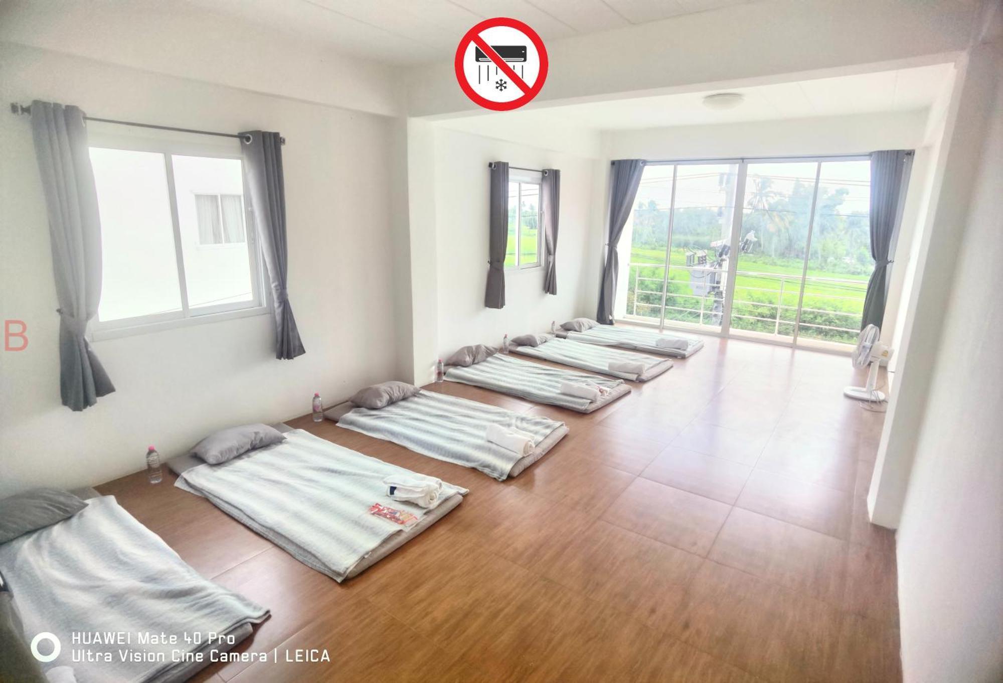 Yyk Hostel 24H Ban Khlong Krang Bagian luar foto