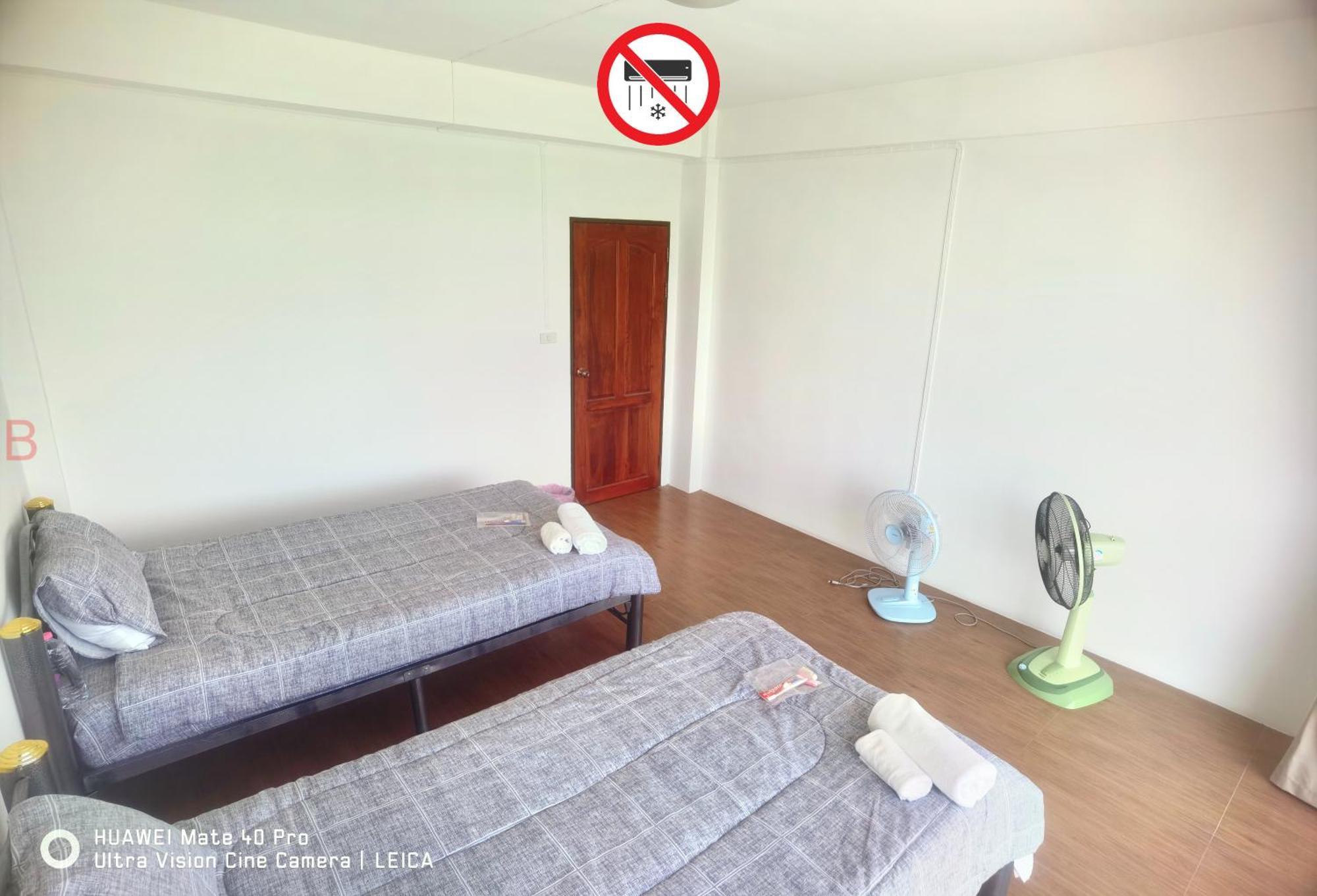 Yyk Hostel 24H Ban Khlong Krang Bagian luar foto